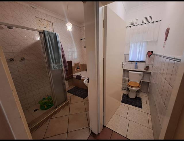 3 BEDROOM HOUSE FOR SALE IN ROTHDENE